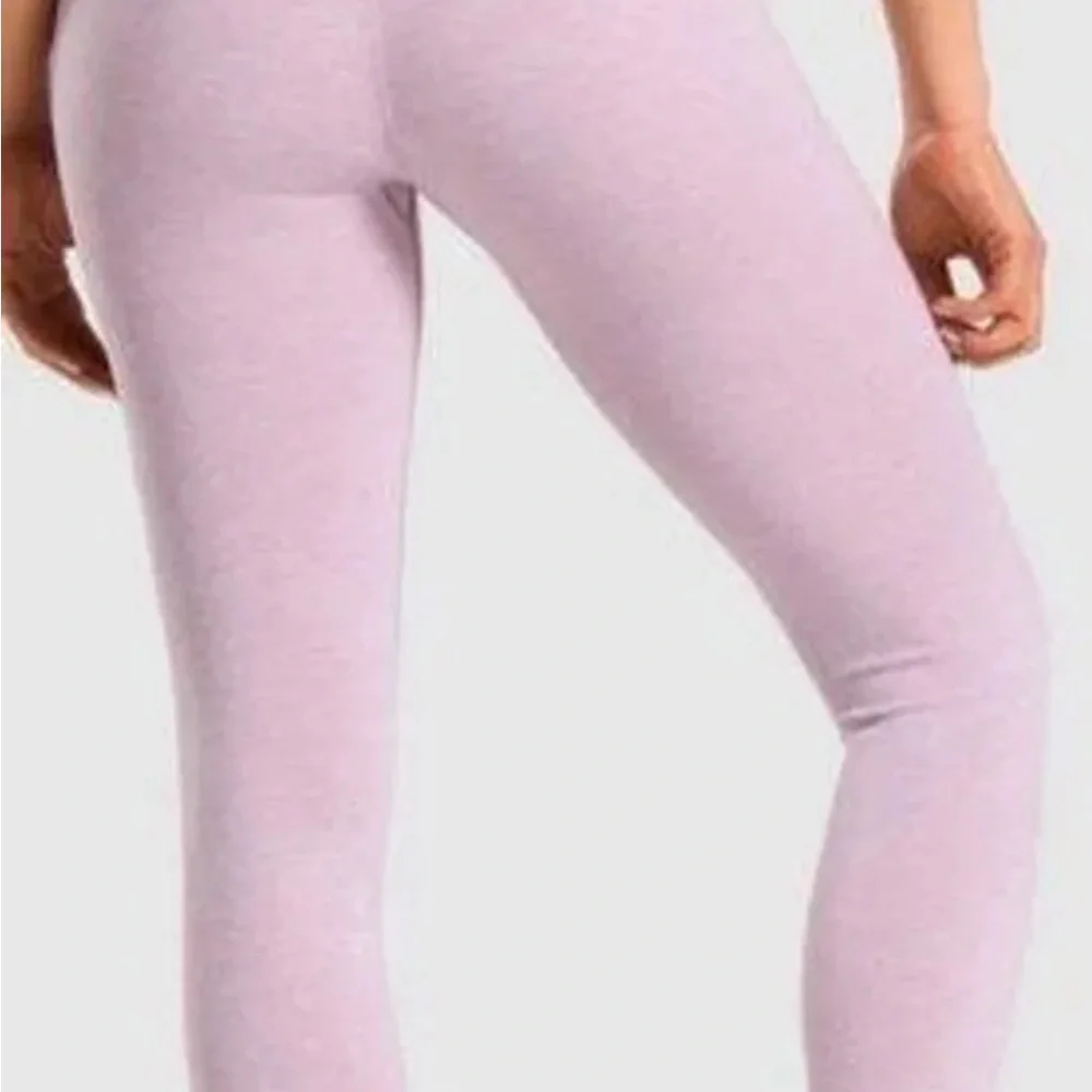 Gymshark Light Purple Women's Leggings - Picture 3 of 3